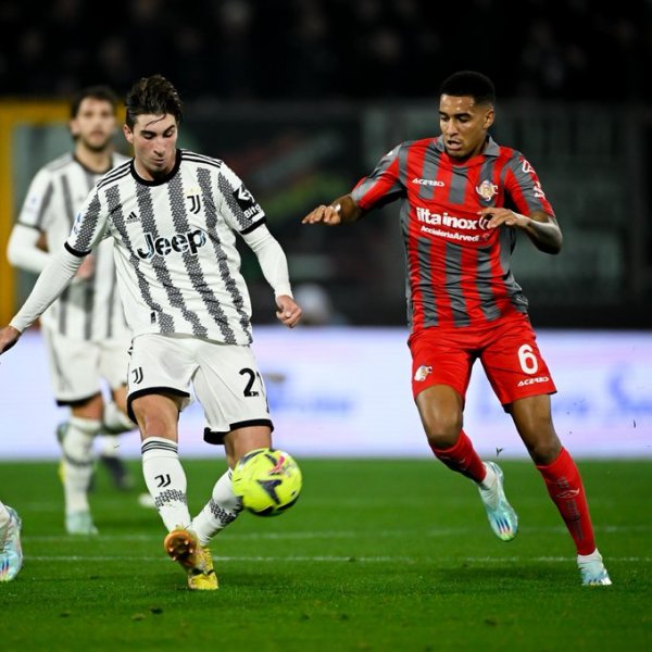 ميريتي خلال مباراة يوفنتوس ضد كريمونيزي - Fabio Miretti during Juventus match Vs Cremonese