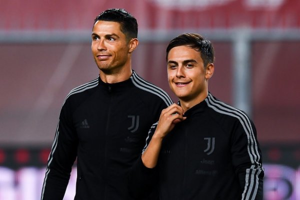 ديبالا و رونالدو قبل مباراة جنوى اليوفنتوس - Dybala & Ronaldo before Genoa Juventus match