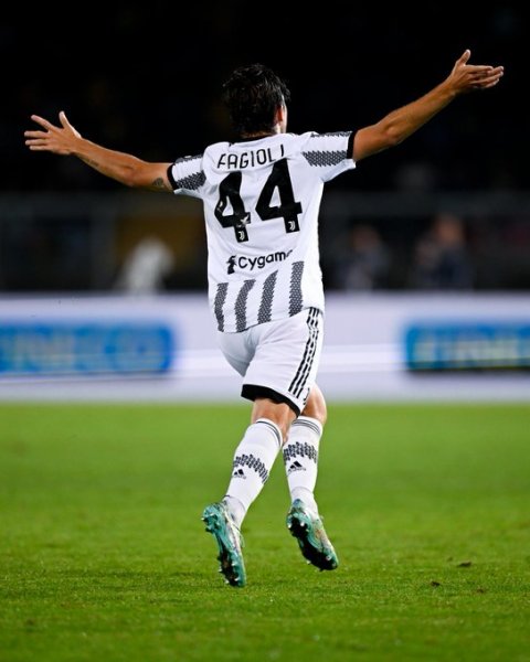 فاجيولي يحتفل بالهدف خلال مباراة ليتشي × يوفنتوس - Fagioli celebrates after his goal during Lecce Juventus match