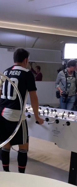 اسطورة يوفنتوس ديل بييرو بالقميص الحديث 2020 و الرقم 10 - Juventus legend Del Piero shirt Number 10 in 2020