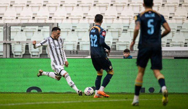 كوستيتش خلال مباراة يوفنتوس رييكا الودية - Kostic during Juventus X Rijeka match