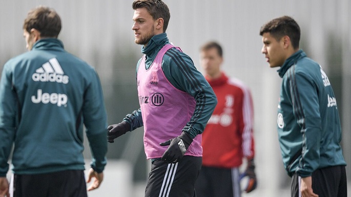 روغاني في تدريب اليوفي قبل لقاء انتر - Rugani in Juve training