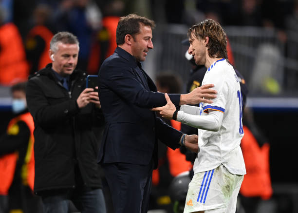 رمز اليوفي ديل بييرو يحيي مودريتش بعد لقاء ريال مدريد و تشيلسي - Ex Juve Del Piero salutes Modric After Real Madrid-Chelsea