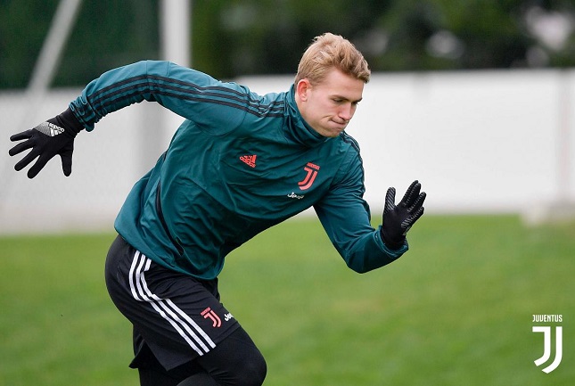 دي ليخت - De Ligt in Juve training