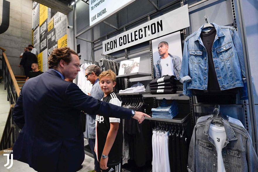 متجر اليوفي في ميلان - Flagship Store Juventus in Milan