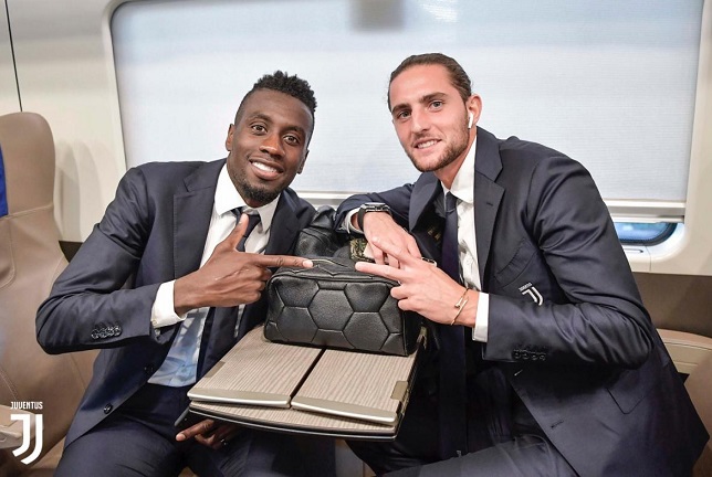 ماتويدي و رابيو في رحلة اليوفي - Matuidi & Rabiot in train