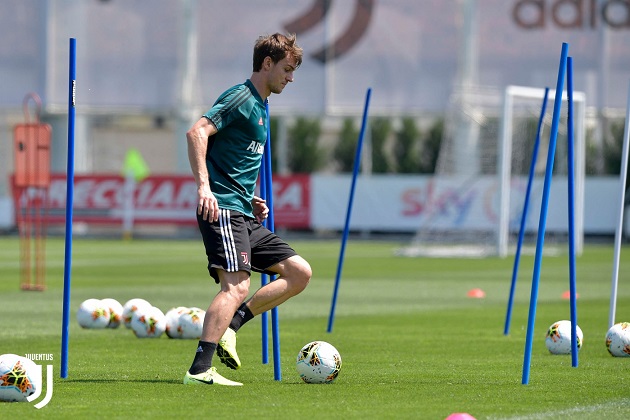 روغاني في تدريب يوفنتوس الفردي - Rugani during Individual juventus training