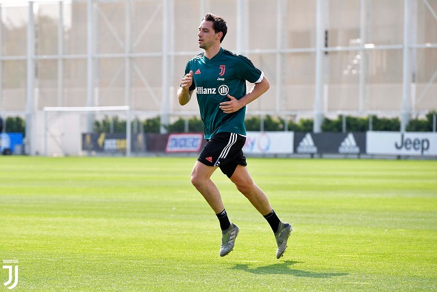 دي تشيليو في تدريب يوفنتوس الفردي - De Sciglio during Individual juventus training