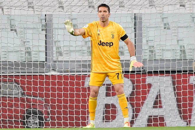 بوفون في لقاء اليوفي و ميلان في الكأس - Buffon in Juve Milan match in Cup