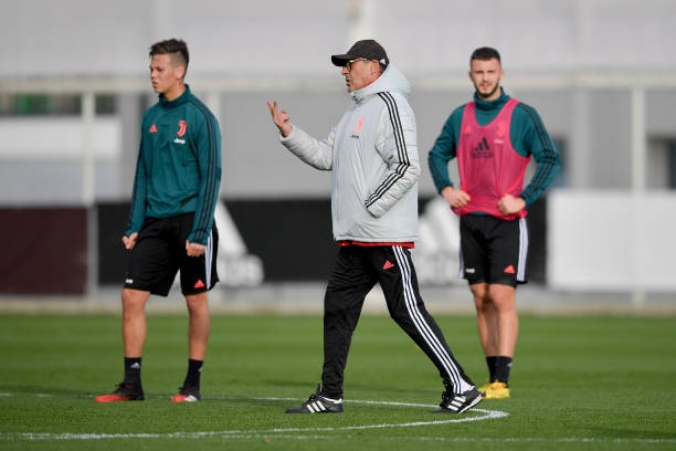 ماوريزيو ساري يقود تدريبات يوفنتوس استعداداً لـ فيرونا - Maurizio Sarri leading Juventus training