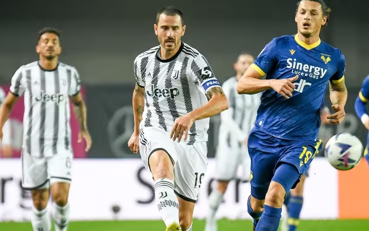 بونوتشي خلال مباراة فيرونا يوفنتوس - Bonucci during Verona Juventus match