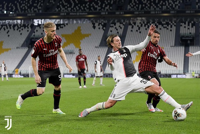 بيرنارديسكي و بن ناصر في مباراة يوفنتوس ميلان - Bernardeschi & Bennacer in Juve Milan match