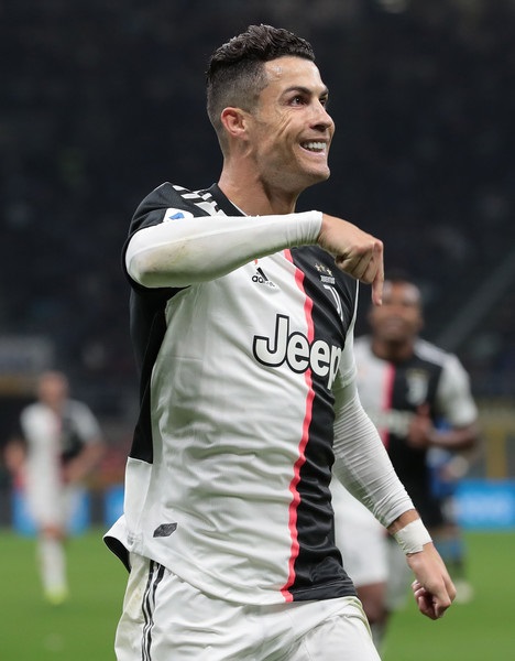 فرحة ملغية لرونالدو - Cristiano Ronaldo celebrates but the goal canceled 