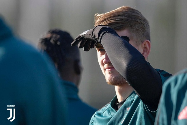 ماتياس دي ليخت خلال تدريب يوفنتوس - de Ligt in Juve training