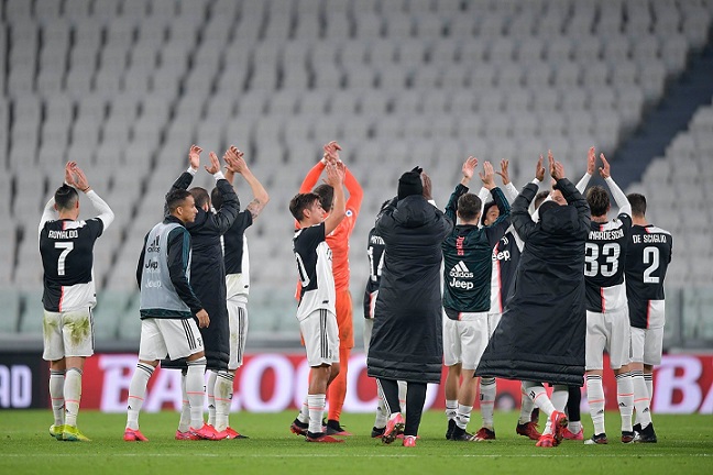 فرحة لاعبي يوفنتوس بالفوز ضد انتر ميلان - Juventus players celebration after beating inter milan