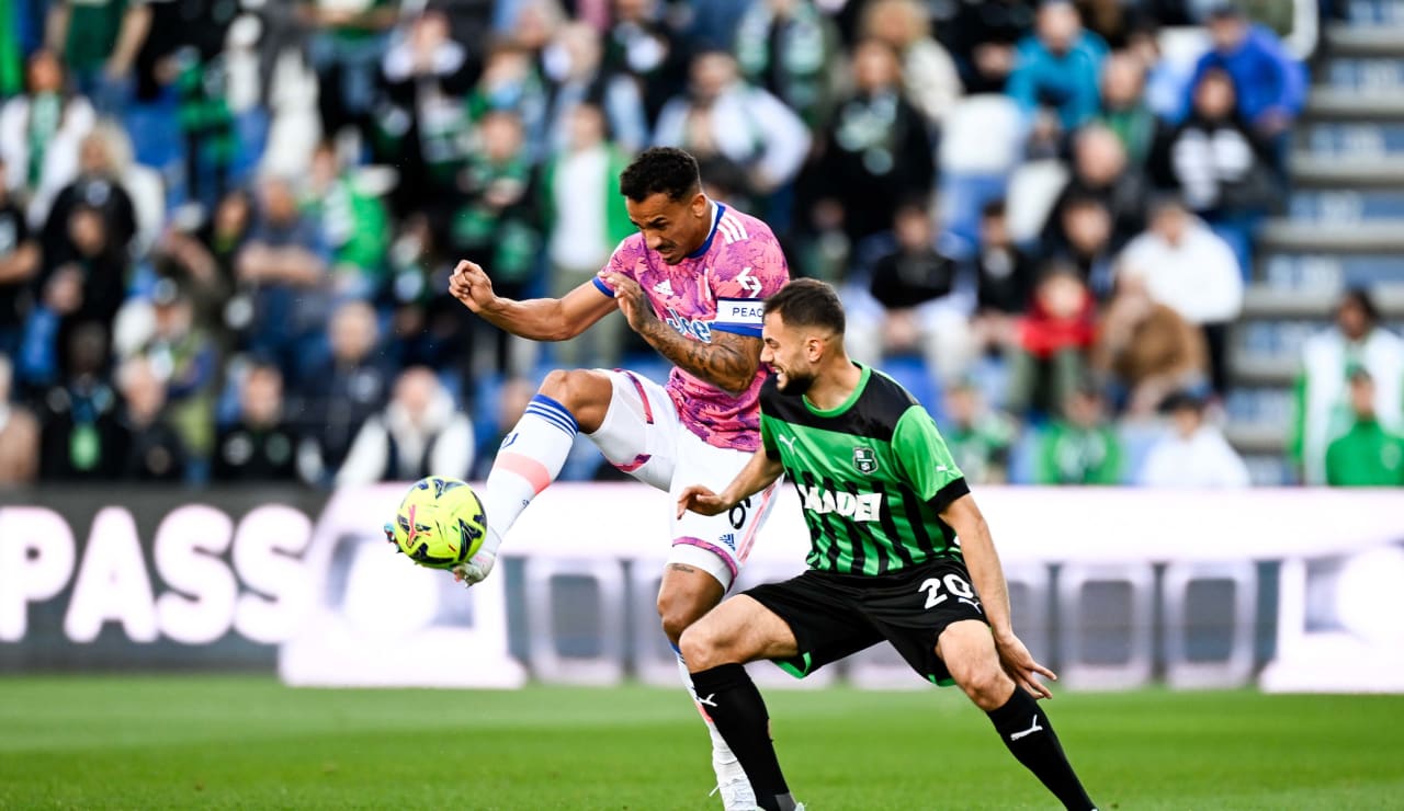 دانيلو خلال مباراة يوفنتوس ضد ساسولو 2023 - Danilo during Juventus match Vs Sassuolo