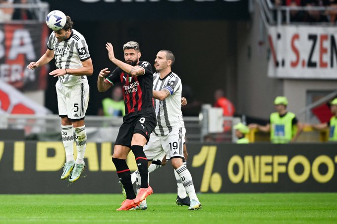لوكاتيلي في مباراة ميلان يوفنتوس - Locatelli during Milan Juventus match