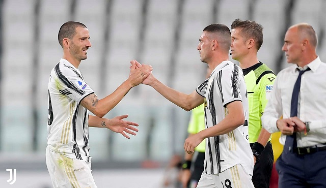 ديميرال يدخل مكان بونوتشي خلال مباراة يوفنتوس روما - Demiral enters instead Bonucci during Juventus Roma match