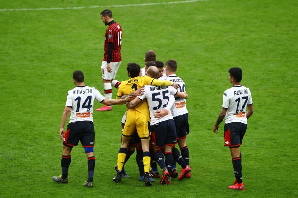 معاري اليوفي بيرين و روميرو يحتفلون بفوز جنوى ضد ميلان - Perin & Romero celebrates after Genoa victory Vs Milan