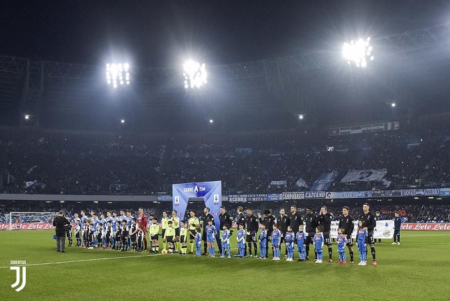 لاعبي اليوفي و نابولي يدخلون السان باولو - Juve & Napoli players enter San Paolo