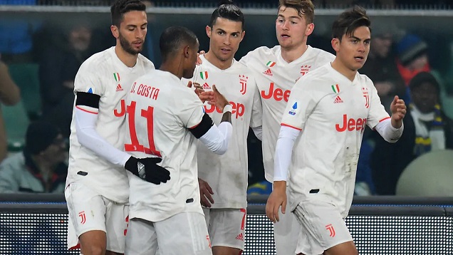 رونالدو يحتفل بهدفه في مباراة فيرونا اليوفي - C Ronaldo celebrates after goal in Verona Juve match