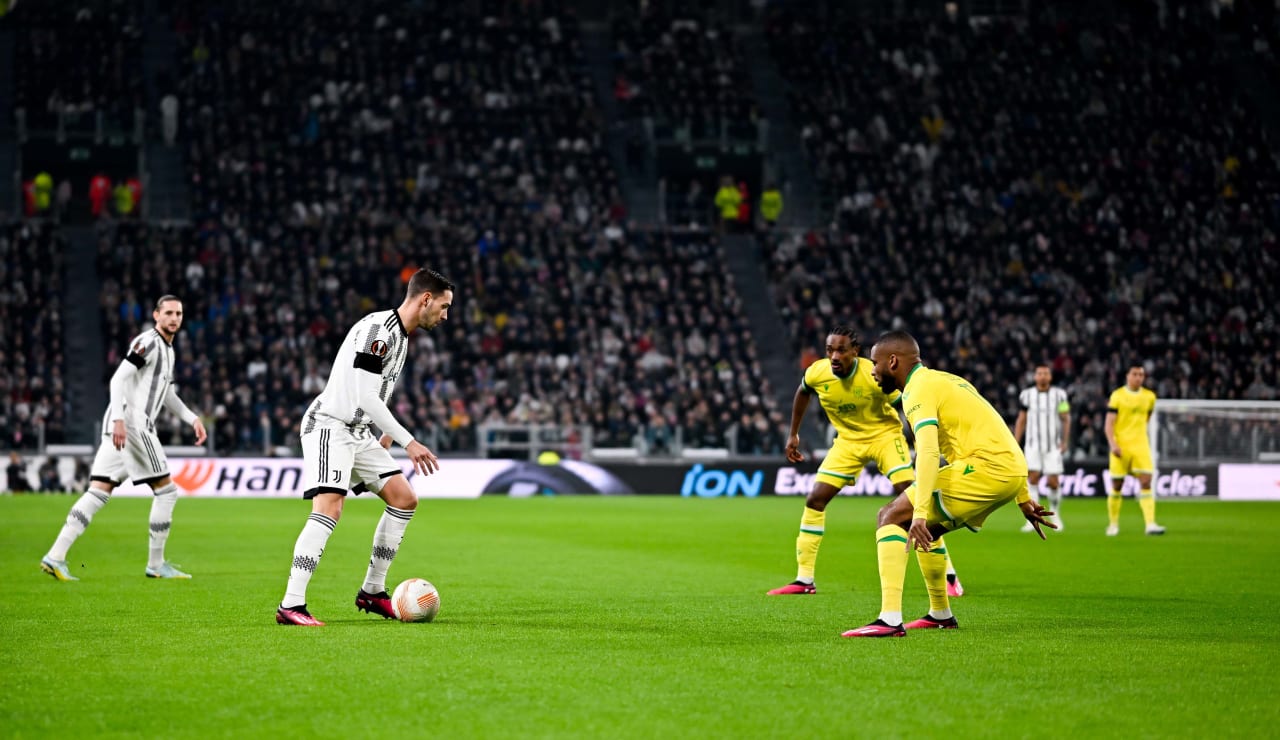 دي تشيليو خلال مباراة يوفنتوس ضد نانت في الدوري الاوروبي - De Sciglio during Juventus match Vs Nantes 2023