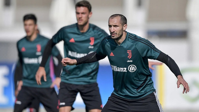 كيليني في تدريب يوفنتوس قبل لقاء سبال - Chiellini in Juventus training in Jtc