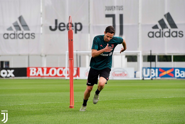 دي تشيليو في تدريب اليوفي الفردي - De Sciglio during Individual juventus training