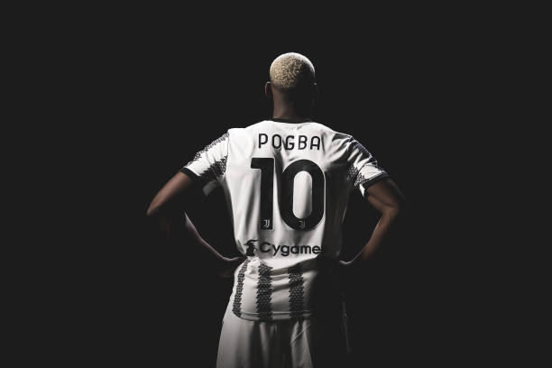 بوغبا في عرضه مع قميص يوفنتوس بالرقم 10 - Pogba show with Juventus shirt number 10