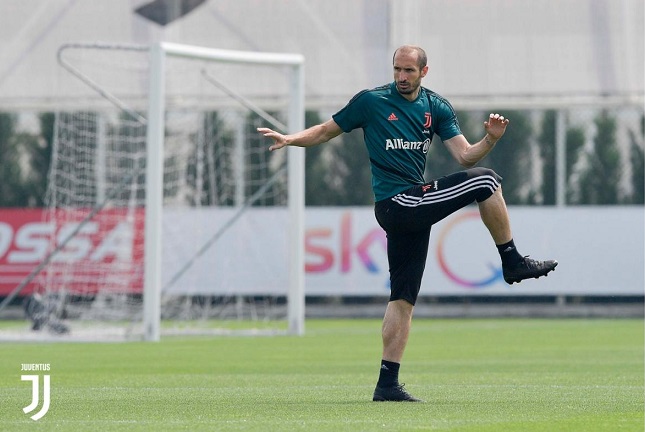 كيليني في تدريبات يوفنتوس في مايو 2020 - Chiellini during Juventus training