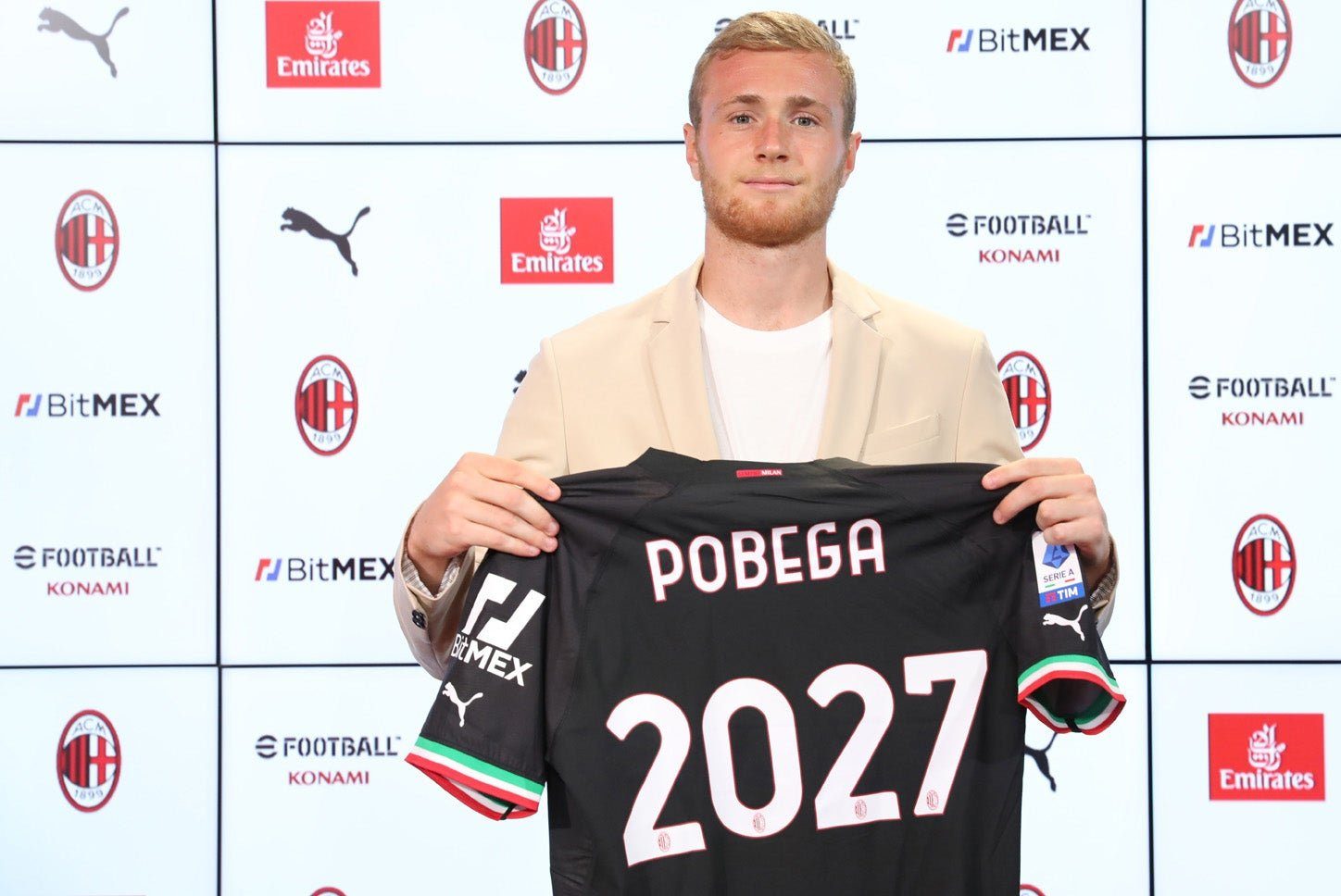 بوبيجا يجدد عقده رسمياً مع ميلان حتى 2027