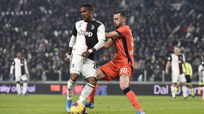 دوغلاس كوستا في لقاء اليوفي و اودينيزي - Douglas Costa in Allianz Stadium