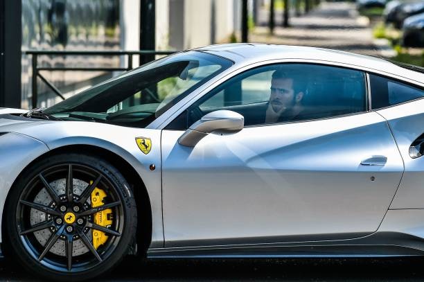 بيانيتش يصل لمركز اليوفي التدريبي - Pjanic arrives to Juventus training center