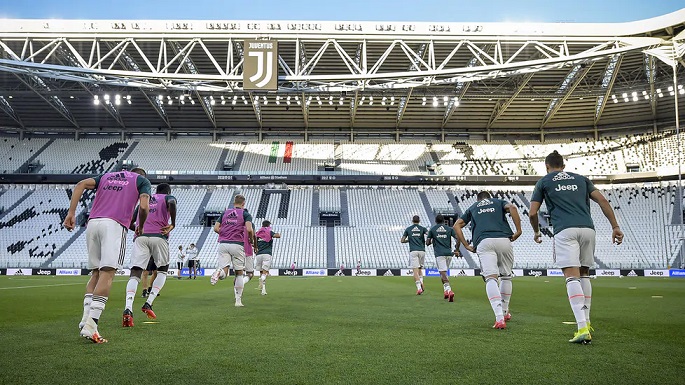 لاعبي اليوفنتوس في التدريبات في أليانز ستاديوم - Juventus training in Allianz Stadium on 5 June 2020