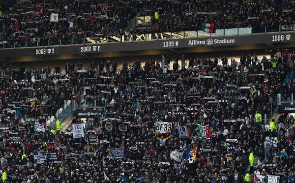 جمهور اليوفي لقاء كالياري - Juventus Fans