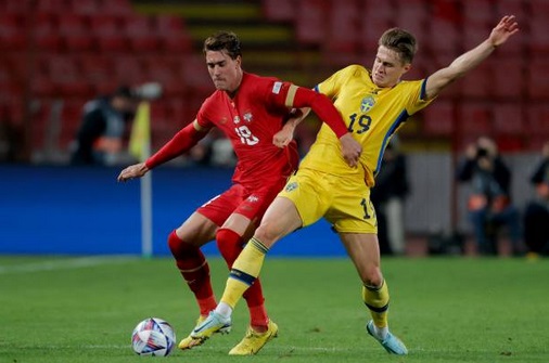 لاعب يوفنتوس فلاهوفيتش خلال مباراة صربيا و السويد - Vlahovic during Serbia Sweden match