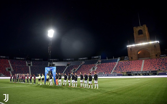 فريقي بولونيا يوفنتوس في ريناتو دال آرا - Juventus & Bologna teams