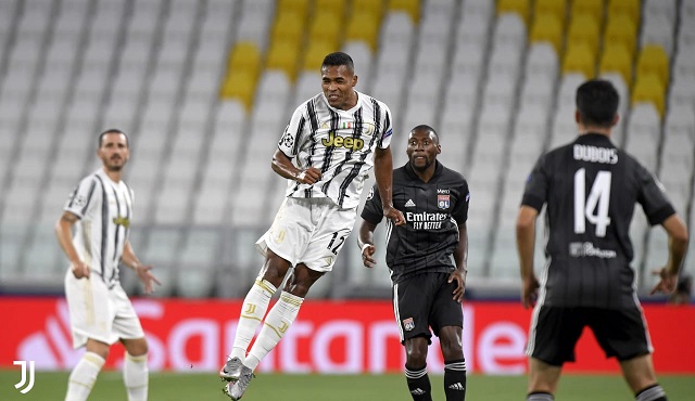 اليكس ساندرو خلال مباراة يوفنتوس و ليون - Alex Sandro during Juventus lyon match