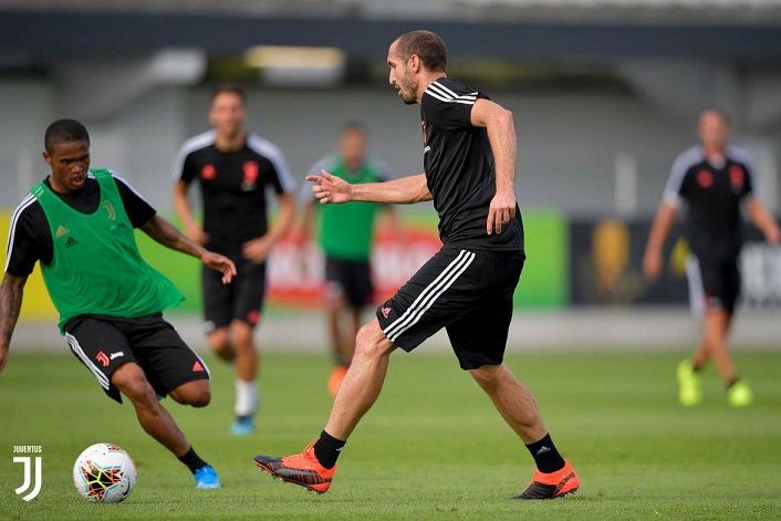 دوغلاس كوستا و كيليني - Douglas Costa & Chiellini