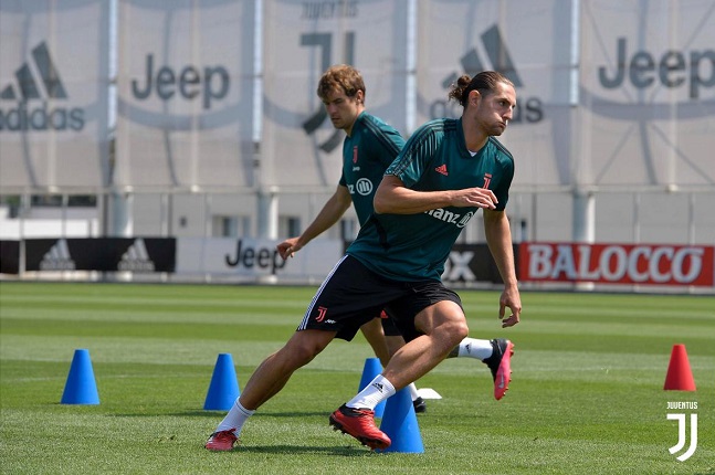 رامزي و رابيو في تدريبات اليوفي في مايو 2020 - Ramsey & Rabiot in juventus training