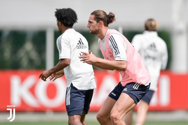 رابيو في تدريب اليوفي قبل نهائي كاس ايطاليا - Rabiot in Juventus training in June 2020