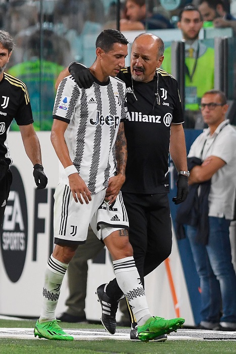 دي ماريا يخرج للاصابة في مباراة يوفنتوس ساسولو - Di Maria injured during Juventus Sassuolo match