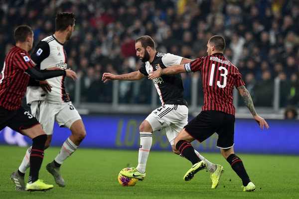 هيغوين امام رومانيولي - Higuain Vs Romagnoli