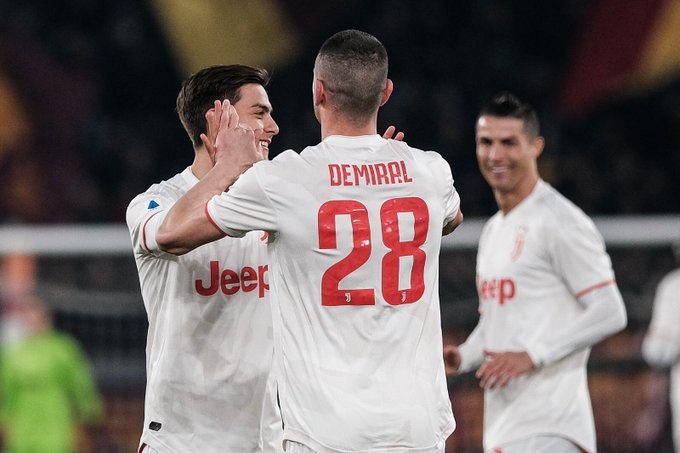 ديميرال يحتفل بهدفه مع ديبالا - Demiral celebrates with Dybala