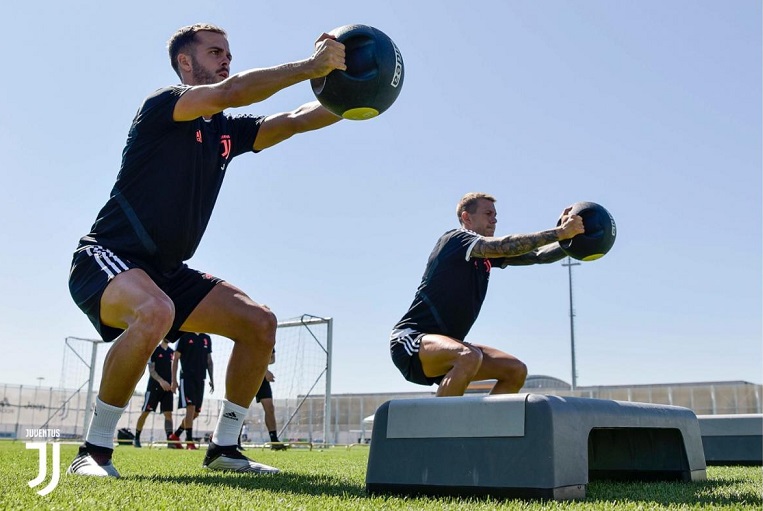 بيانيتش و بيرنارديسكي - Pjanic & Bernardeschi