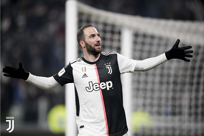 هيغوين يحتفل بهدفه الاول ضد اودينيزي - Higuain after Juventus 1st goal