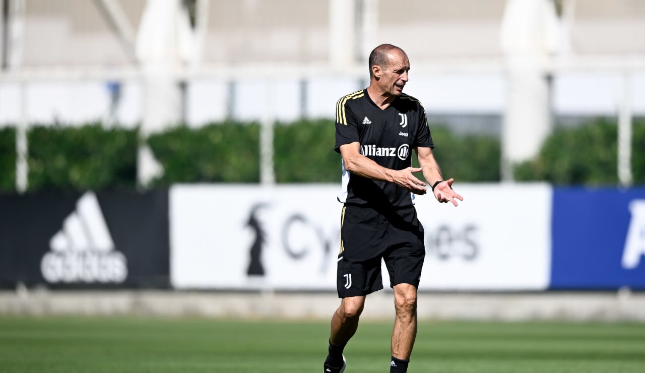 اليغري في تدريبات يوفنتوس تحضيراً لـ مونزا - Allegri in Juventus training 16-9-2022