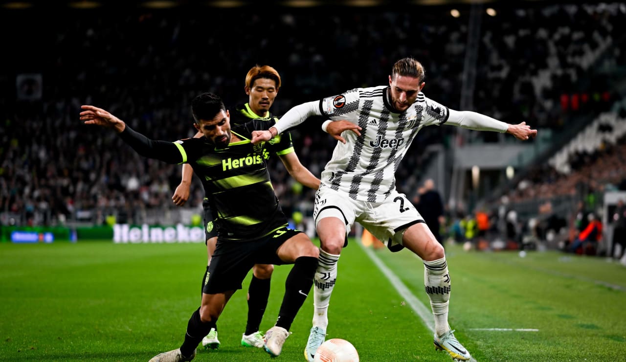 أدريان رابيو خلال مباراة يوفنتوس ضد سبورتينغ لشبونة 2023 - Adrien Rabiot during Juventus match Vs Sporting CP