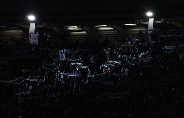 جمهور اليوفنتوس بالأليانز ستاديوم - Juve Fans Vs Bologna