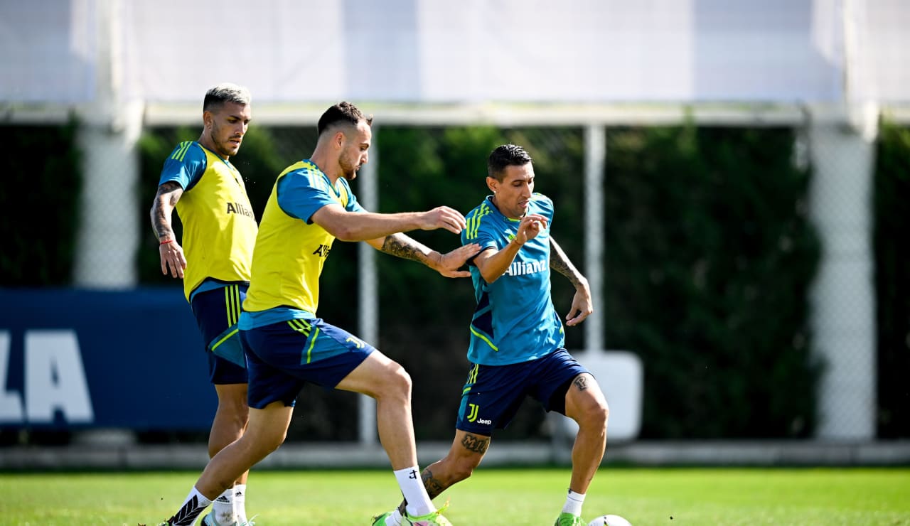 دي ماريا و جاتي في تدريبات يوفنتوس 3-10-2022 Di Maria & Gatti in Juventus training